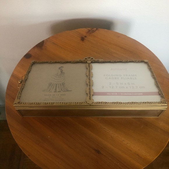 Ashland Gold Folding Frame - Picture 6 of 10